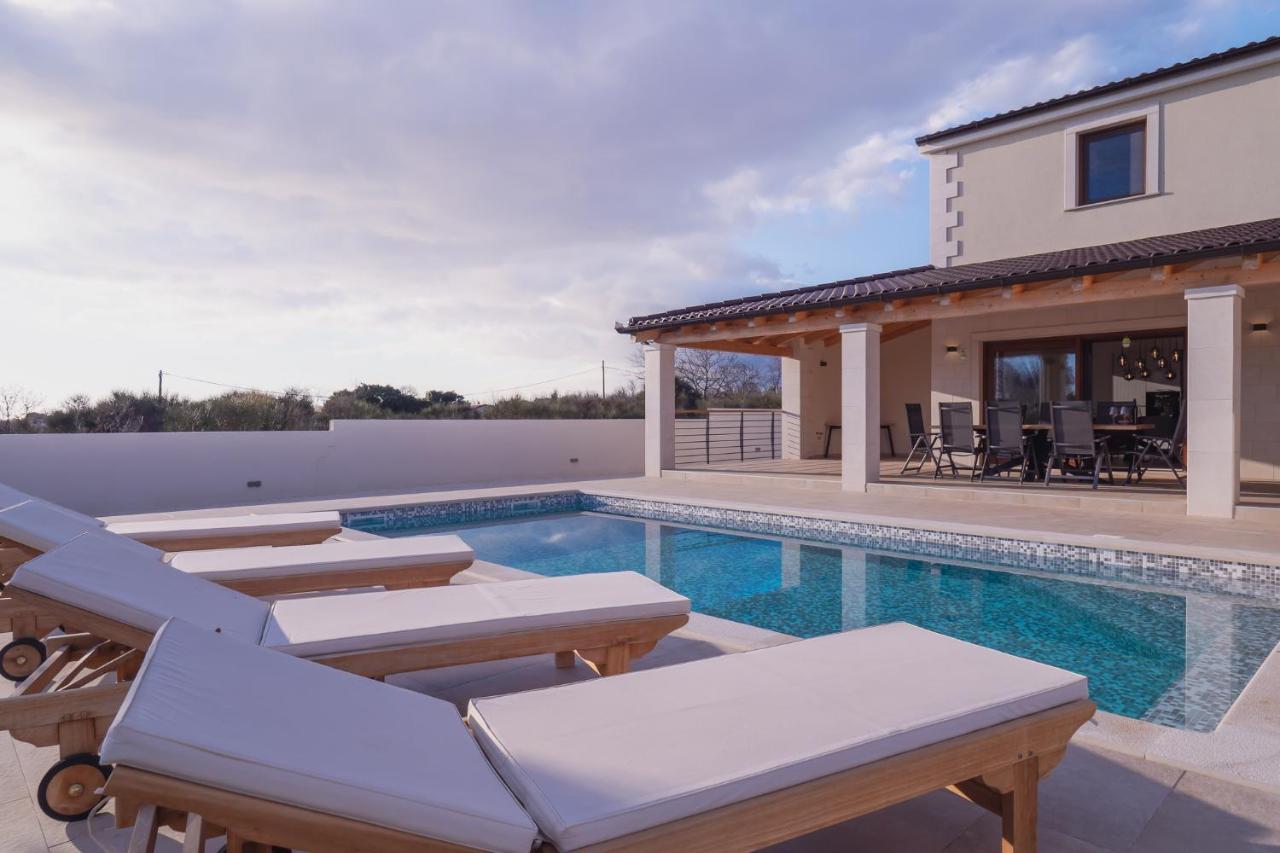 Villa Lydia Marcana Luaran gambar